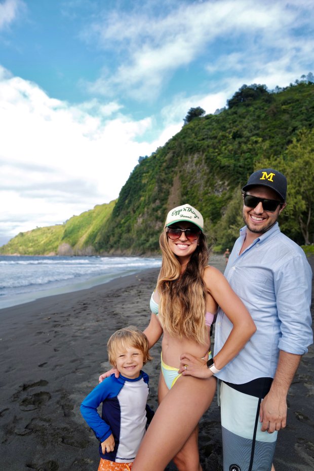 With so many beaches and so much sun, how do you choose among the hawaiian islands? Waipio Valley Off Roading On The Big Island Of Hawaii City Nibbler