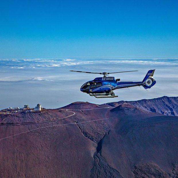 Paradise helicopters have a variety of tour packages covering many different views and activities from their kona and hilo locations. Big Island Helicopter Tours Volcano Helicopter Tour