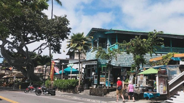 Hawaii island has no shortage of waterfalls, rainforests and valleys to explore. 10 Day Hawaii Itinerary For An Epic Hawaii Vacation